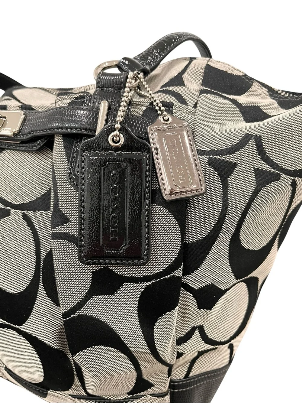 Coach classic monogram