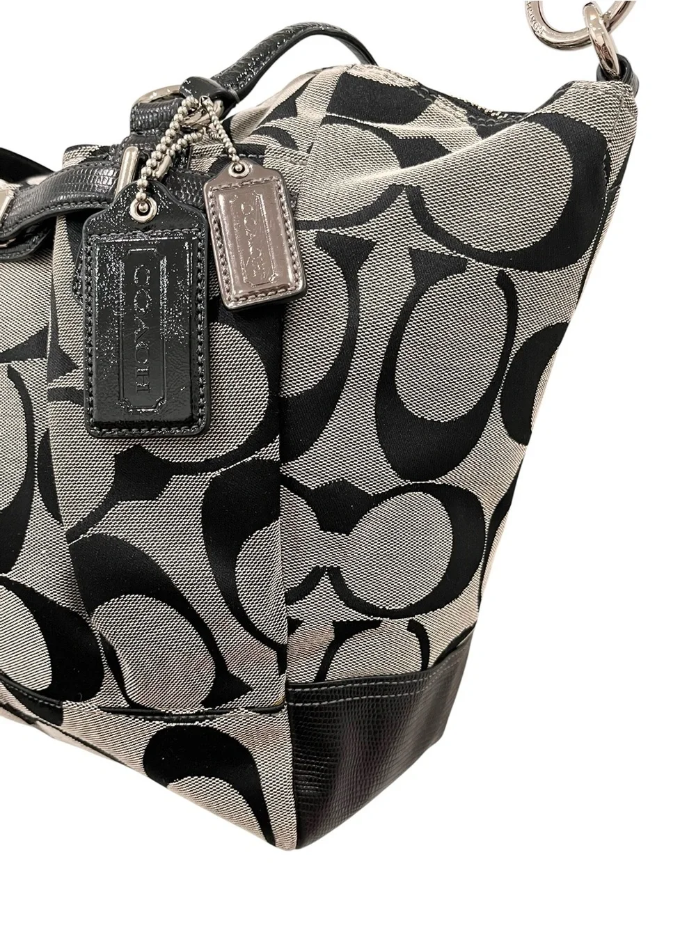 Coach classic monogram