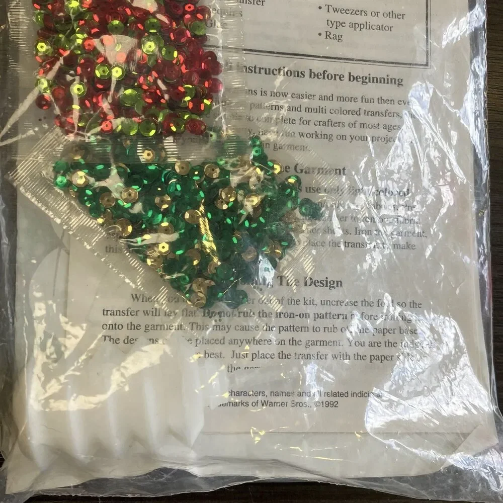 Simply Sequins 6270 Bugs Wreath Looney Tunes Multi Colored Iron On Kit Sealed