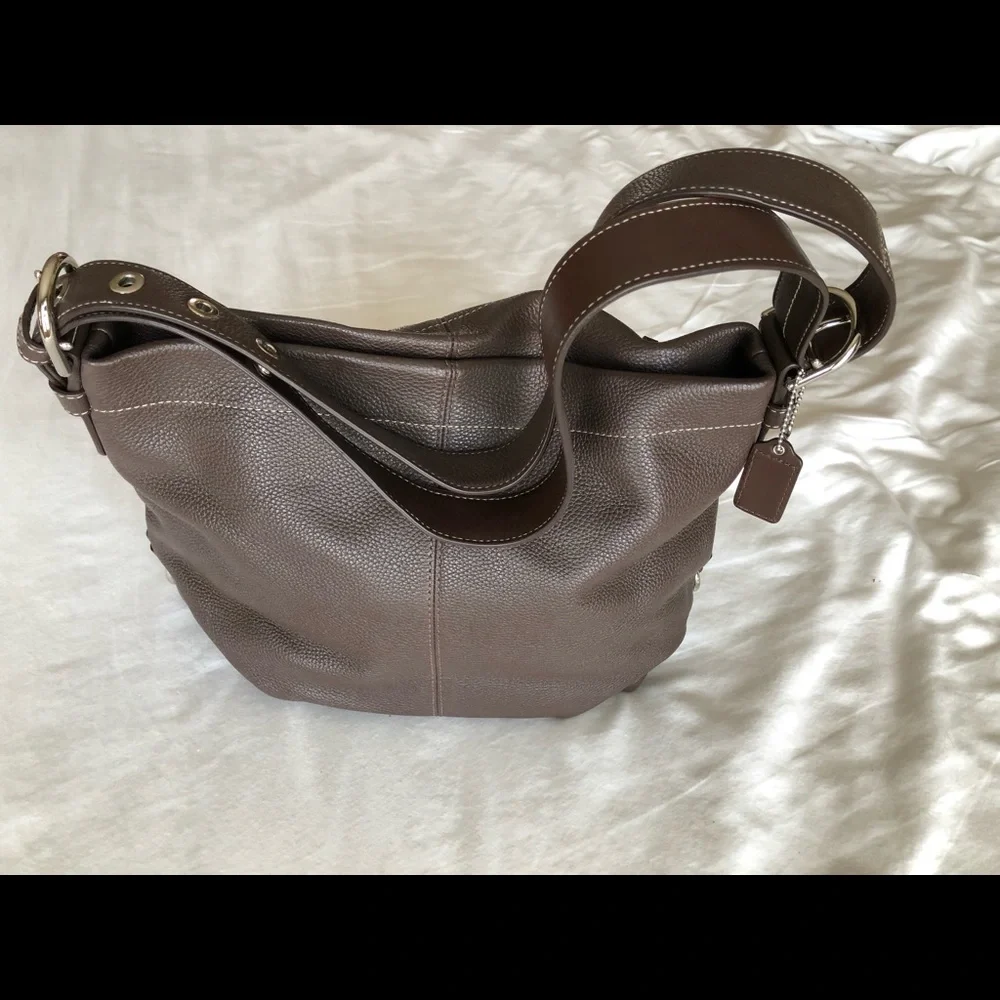 Coach Women's Dark Brown Leather Shoulder Bag