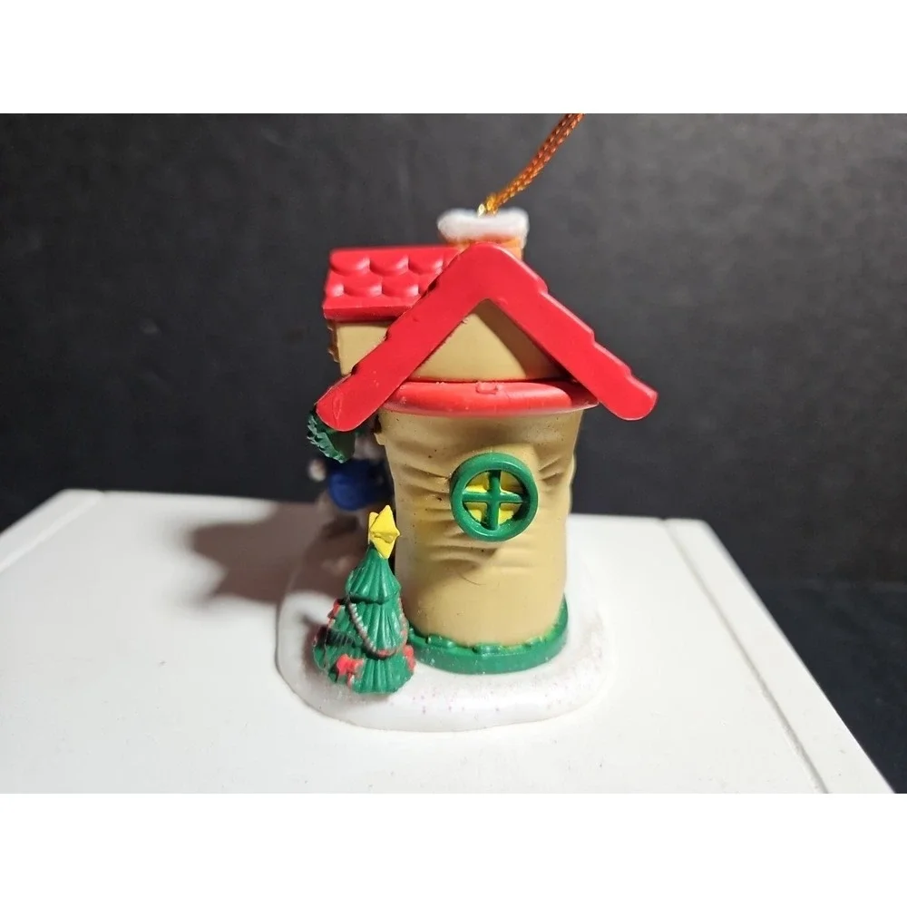 Westmar lover ornaments
