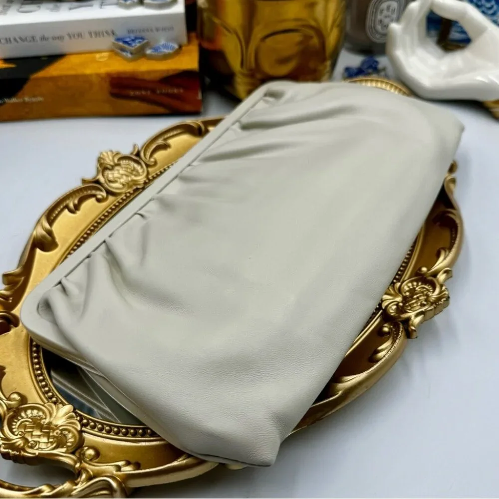 🆕 OROTON 🧿 NWT Celia XL Long Leather Clutch, Cream