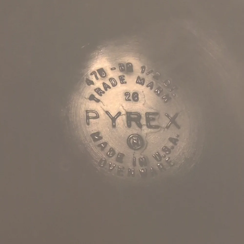 Pyrex stylish casserole
