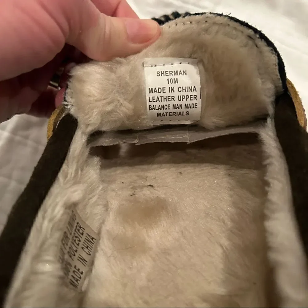 Clark’s men Sherman slippers EUC size 10 suede upper rubber bottoms
