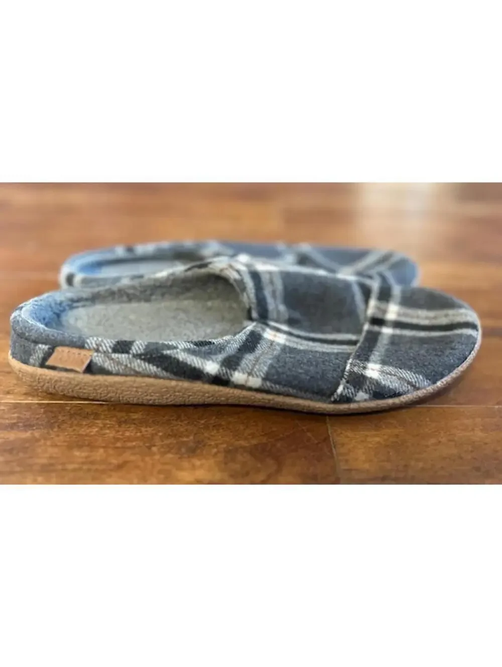 Toms comfortable slip