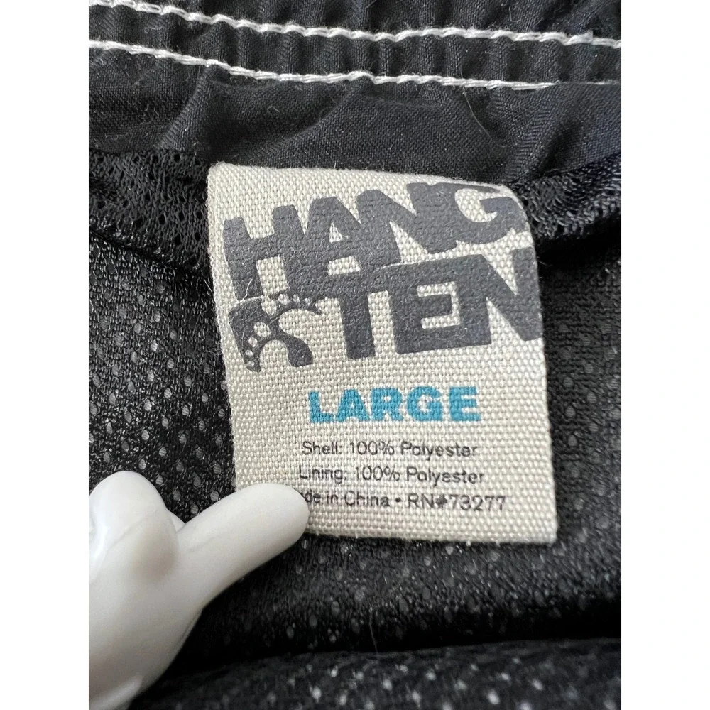 Hang Ten ships from