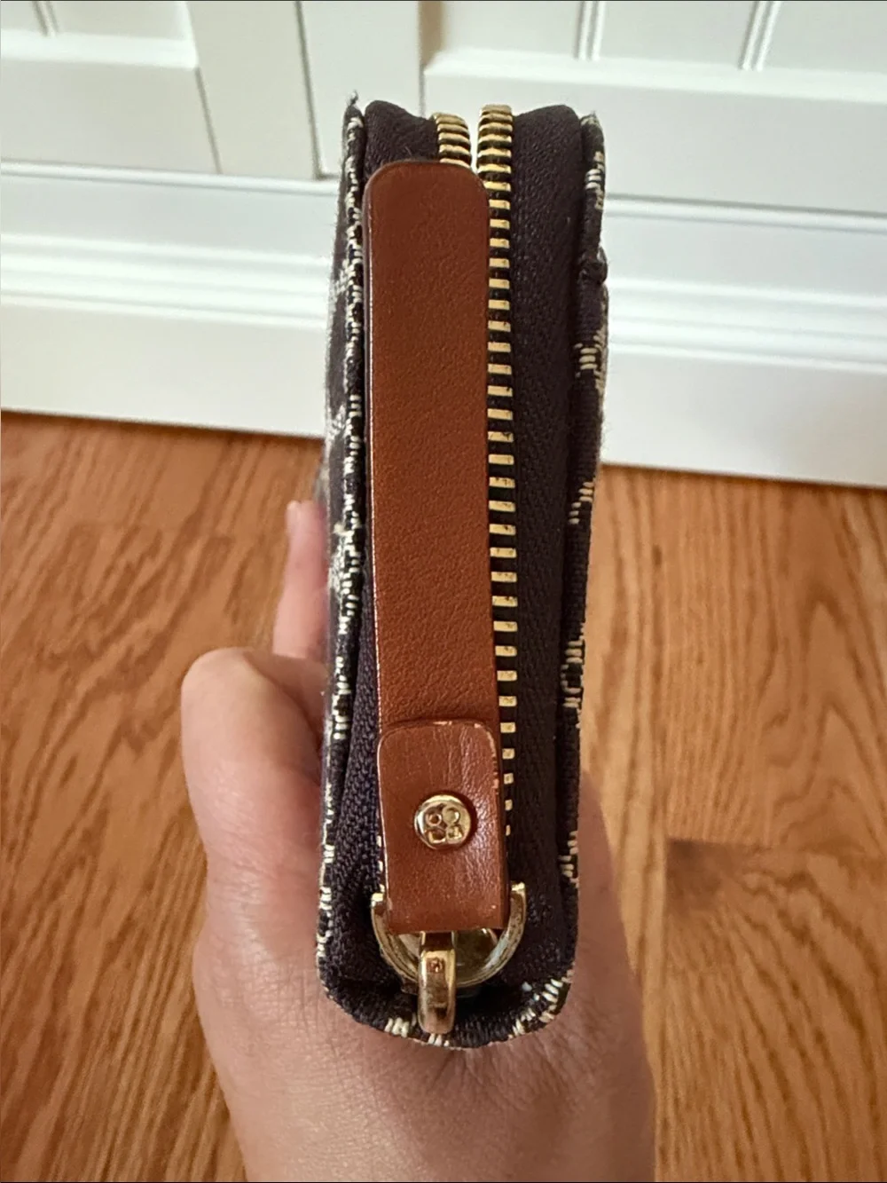 kate spade brown & white Geo Print Zip Wallet with Red Stripe