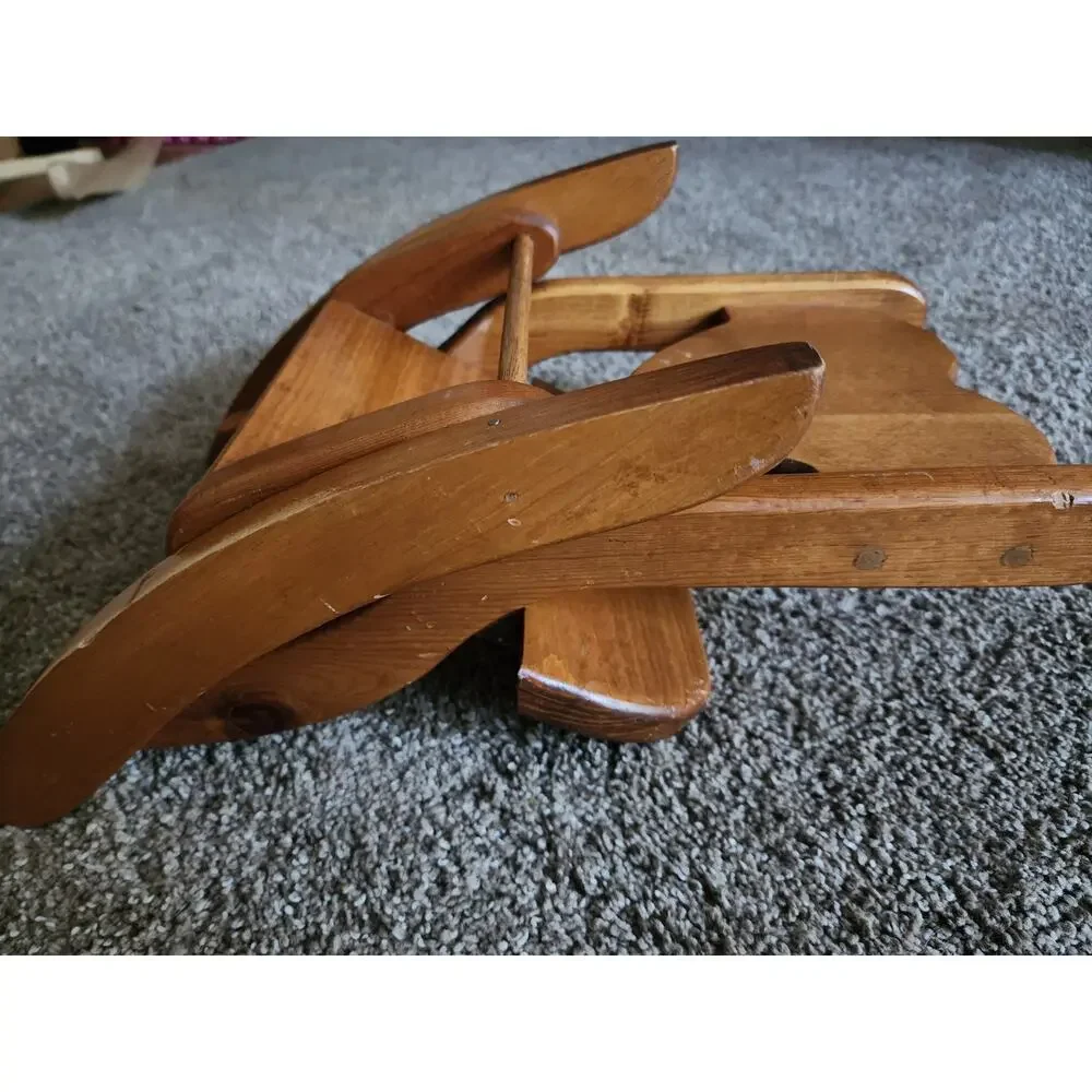 Unbranded folding solid