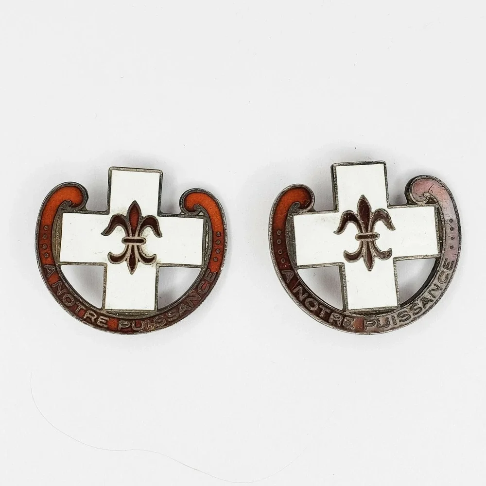 A Notre Puissance Pins 1.25in White Red Sterling Silver Good Fleur de Lis Cross
