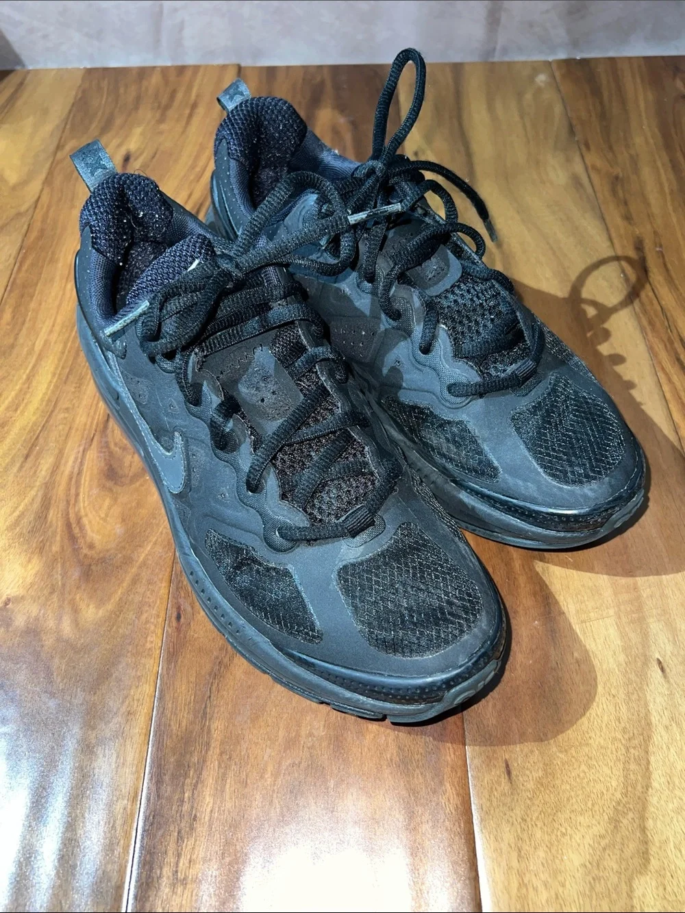 Nike all black