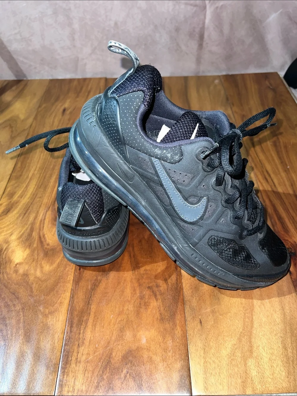 Nike all black