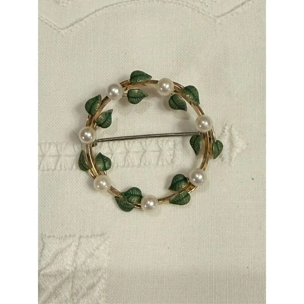 Krementz vintage wreath
