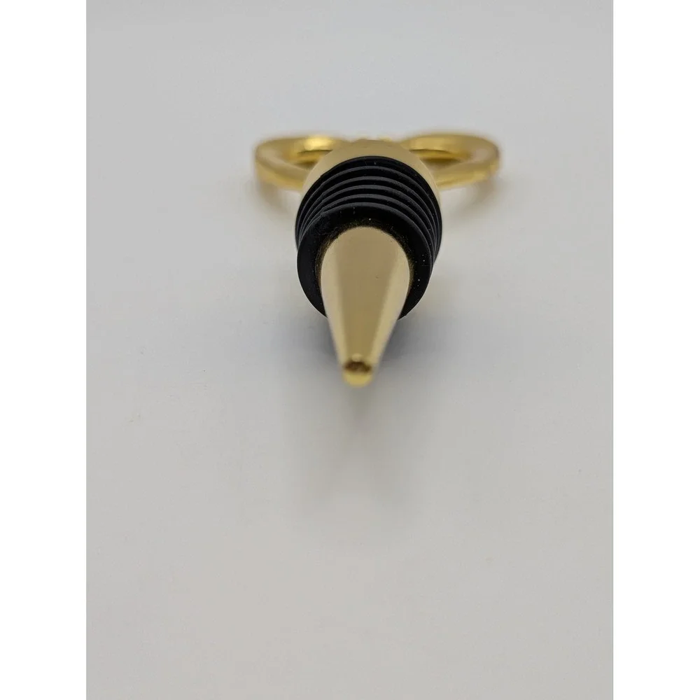 Gold Tone Heart Wine Bottle Stopper Decorative Barware Rubber Seal 4.5