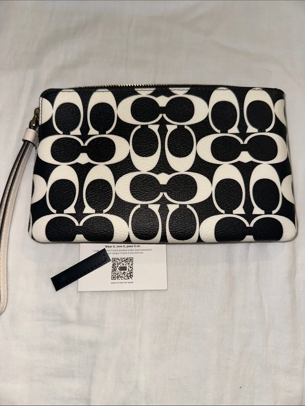 Coach zip wristlet