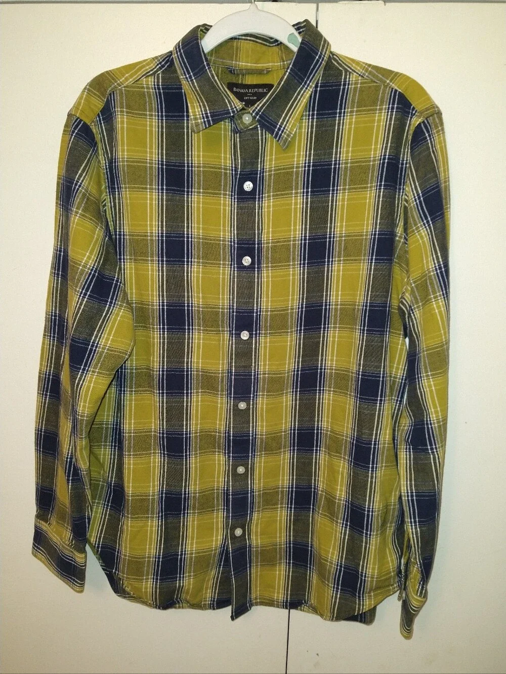 Banana Republic Soft Wash Plaid Long Sleeve Button Up Shirt Men's sz Large.