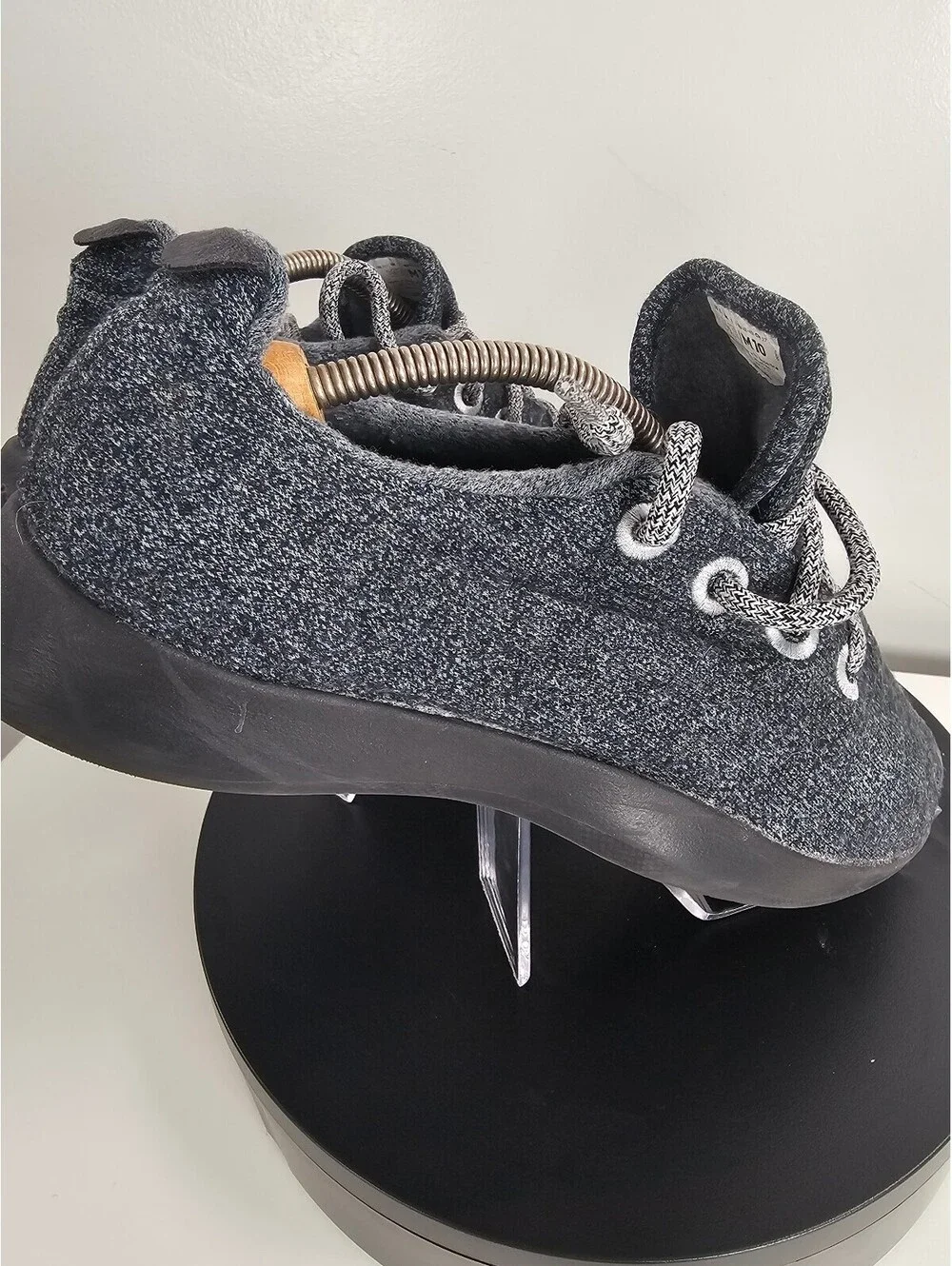allbirds overall feature