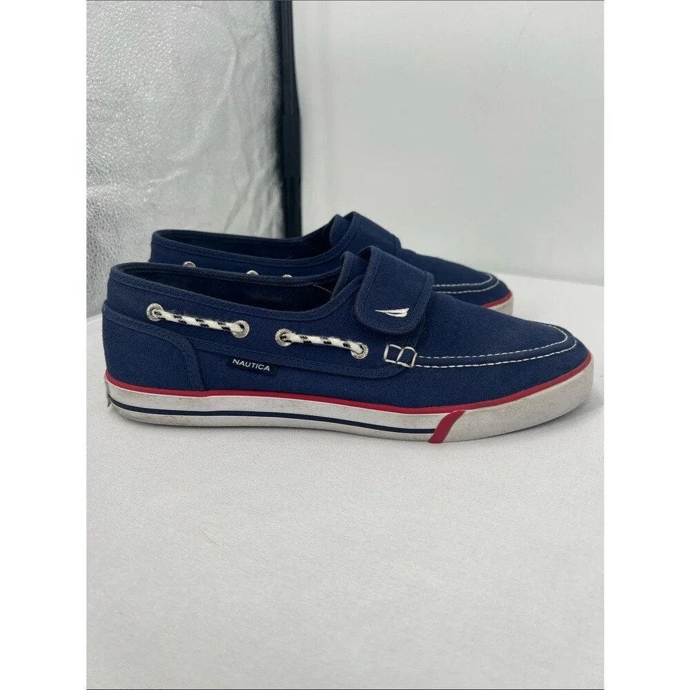 Nautica slip boat