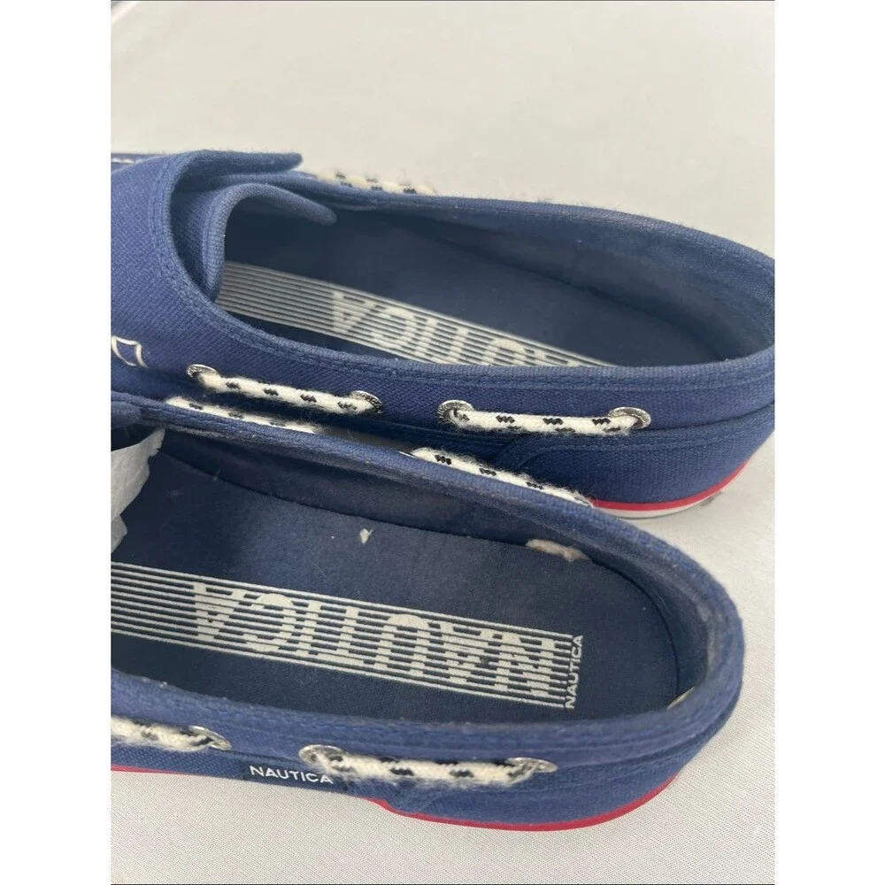 Nautica slip boat
