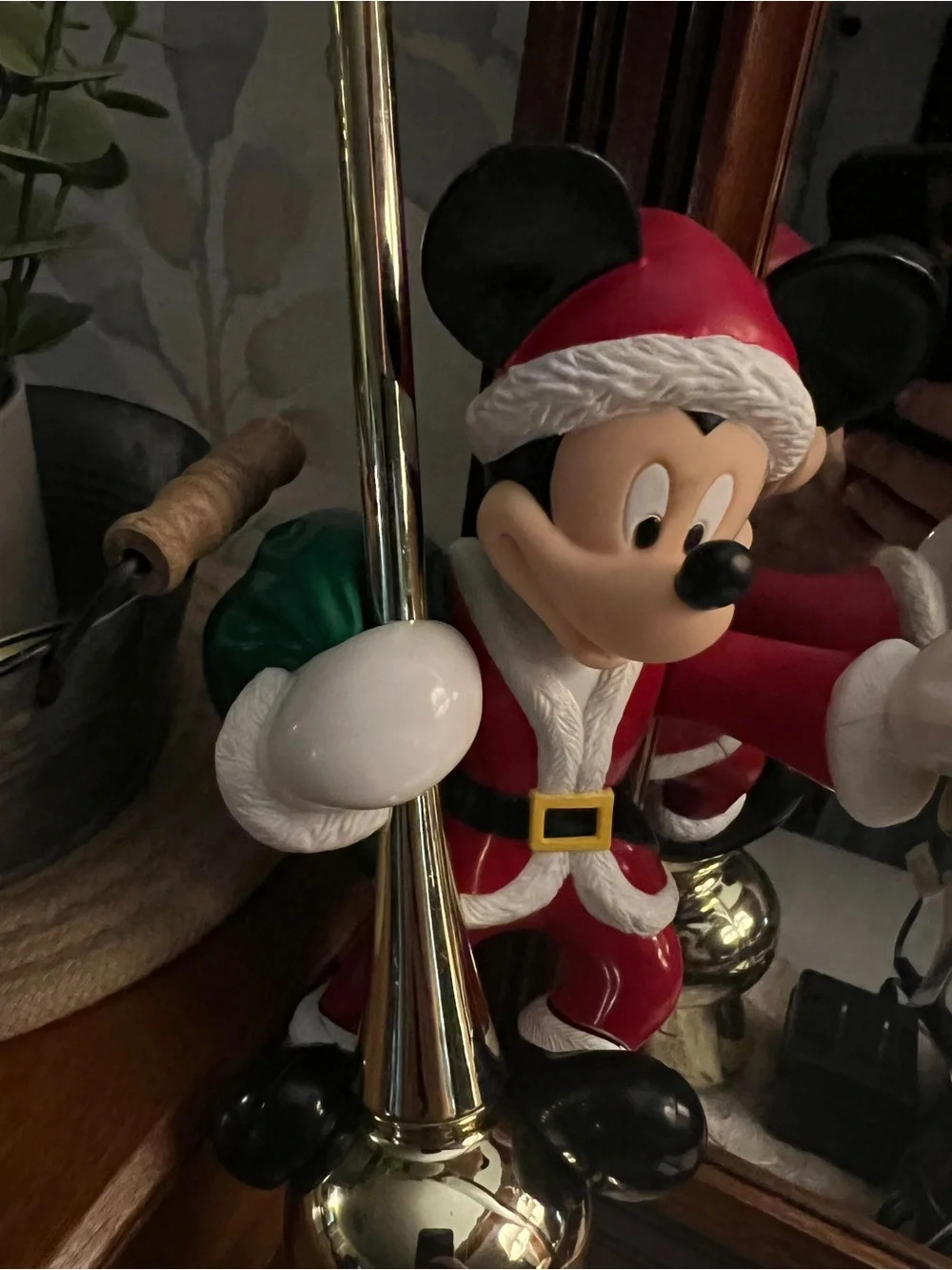 DISNEY Vintage 1994 Mr Christmas Mickey Mouse Santa Animated Lighted Tree Topper