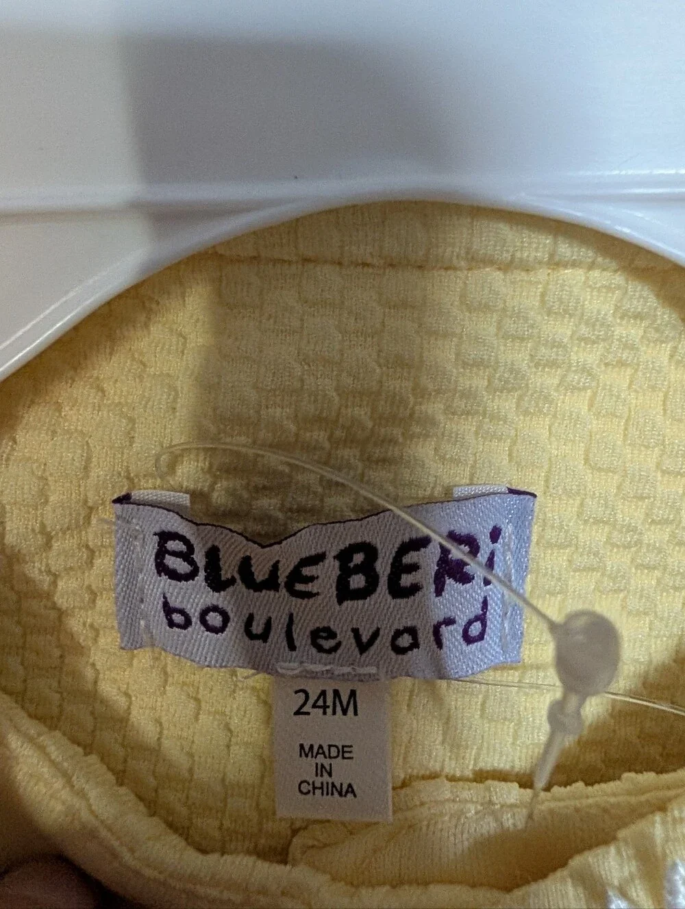 Blueberi Boulevard charming yellow