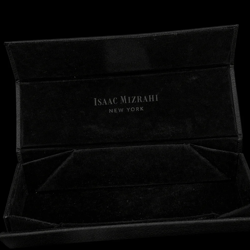 Isaac Mizrahi self named