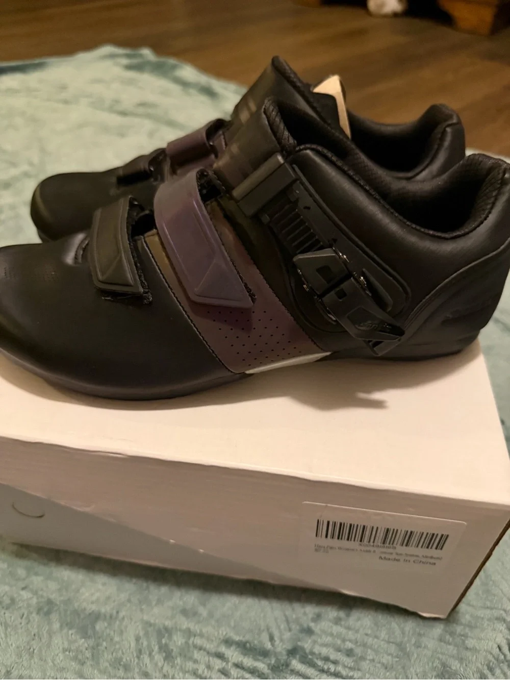 N/A comfortable black