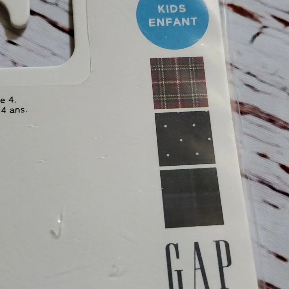 GAP girls comes