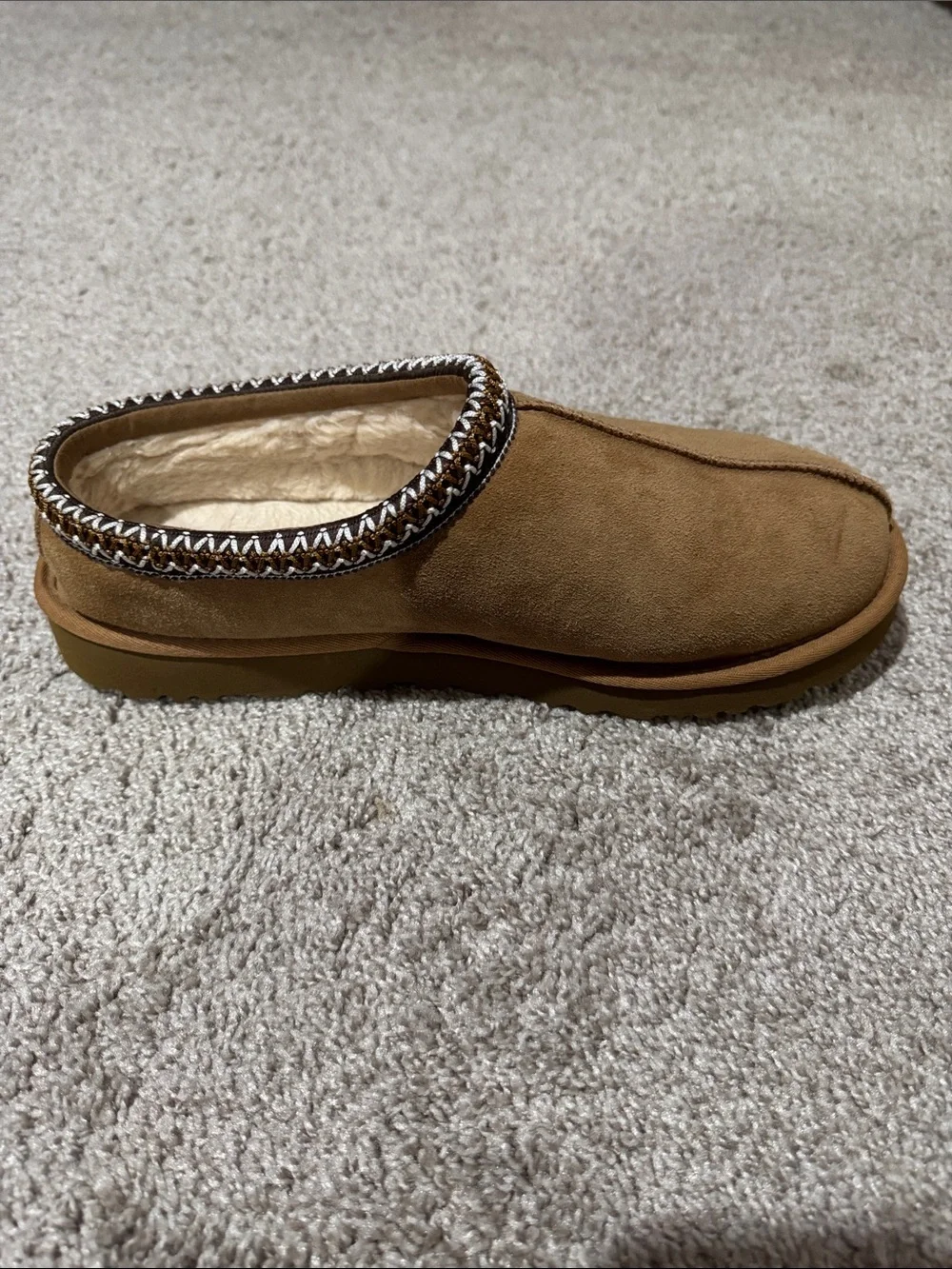UGG classic slip