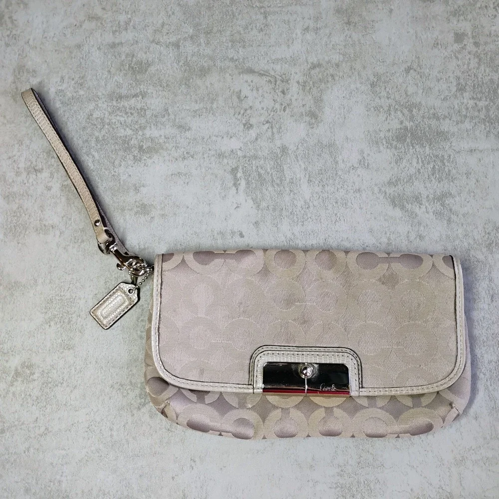 Coach Wristlet Kristin Beige Signature Canvas‎ Beige Leather Trim Small Bag