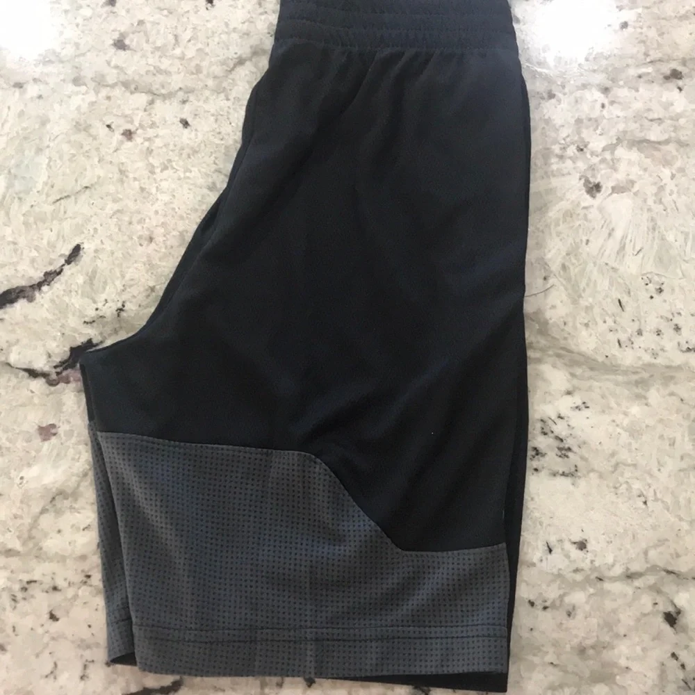 Boys Nike Training Shorts Size Small & Medium New