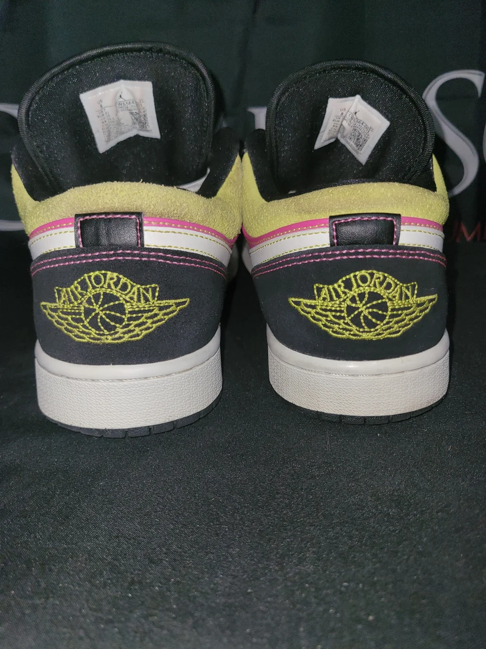Nike jordan low