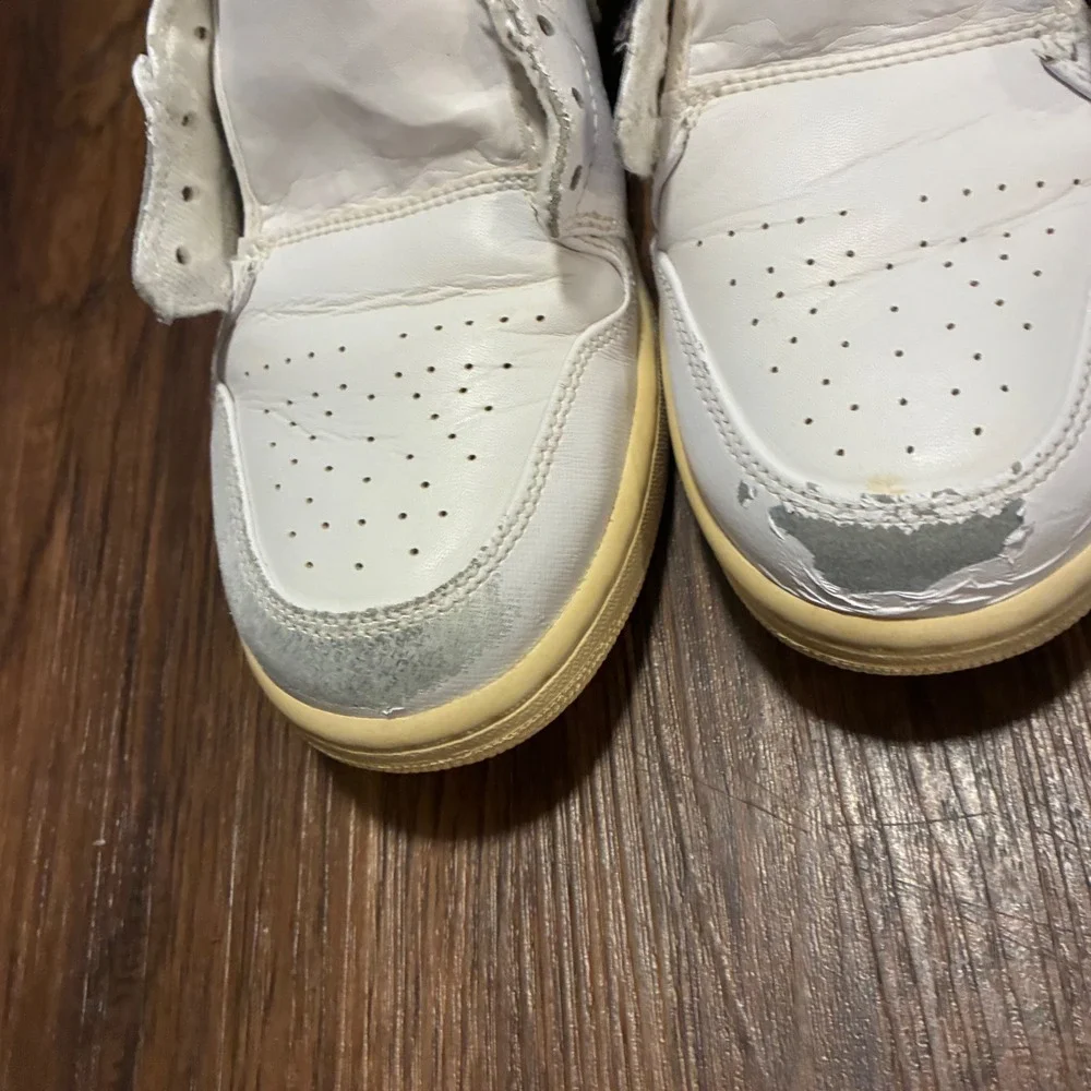 Jordan authentic nike