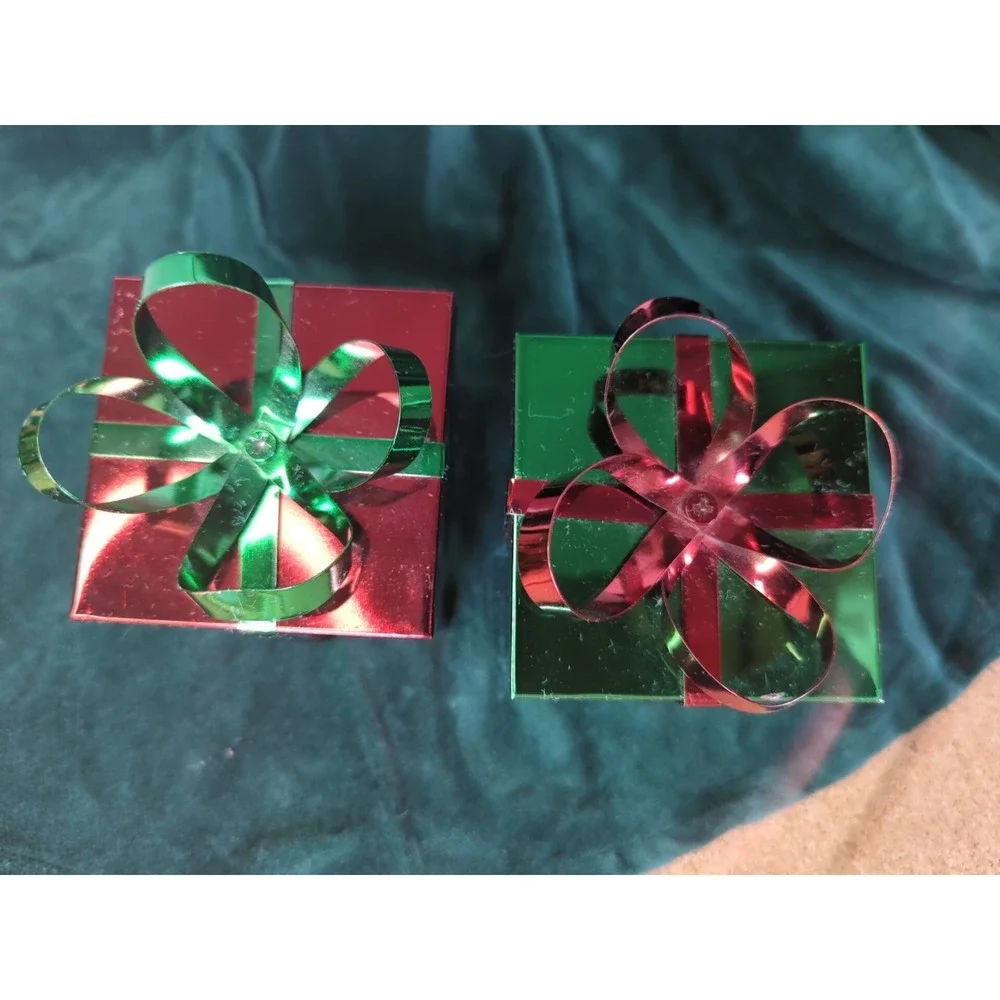 Metal Gift Boxes, Christmas Stocking Hangers, Red and green, set of two