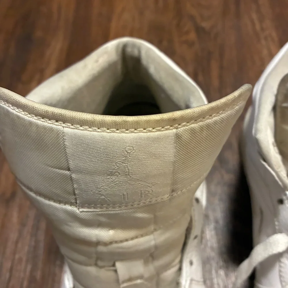 Jordan authentic nike