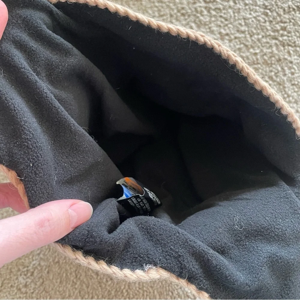 Everest Designs cozy women’s