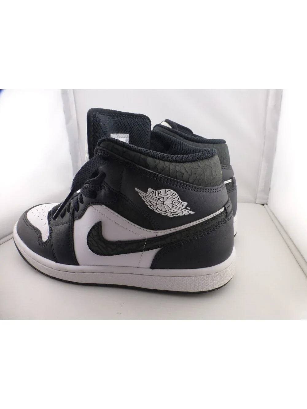 Jordan step out