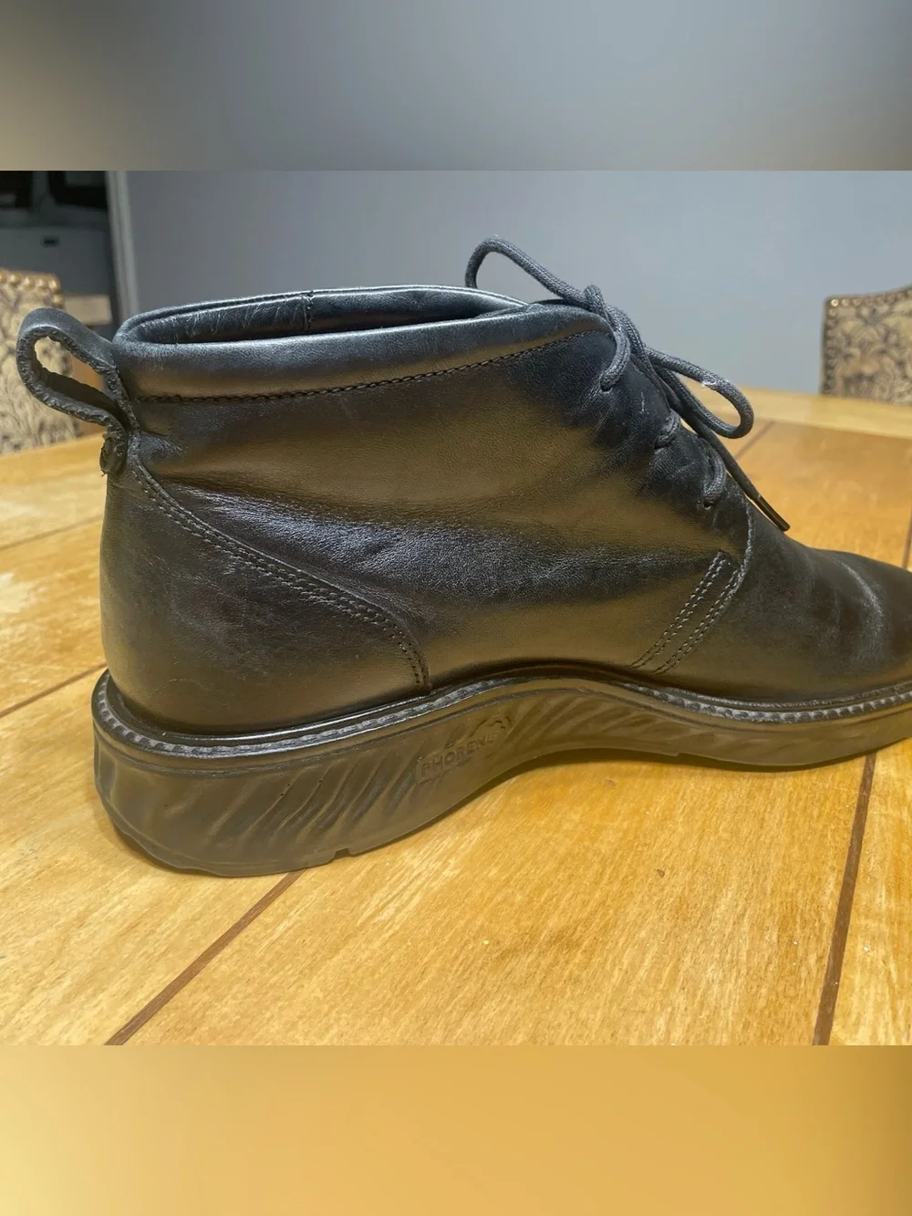 Ecco comfort traction style