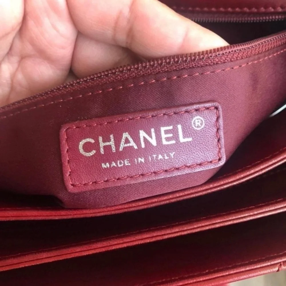 CHANEL elegant quilted