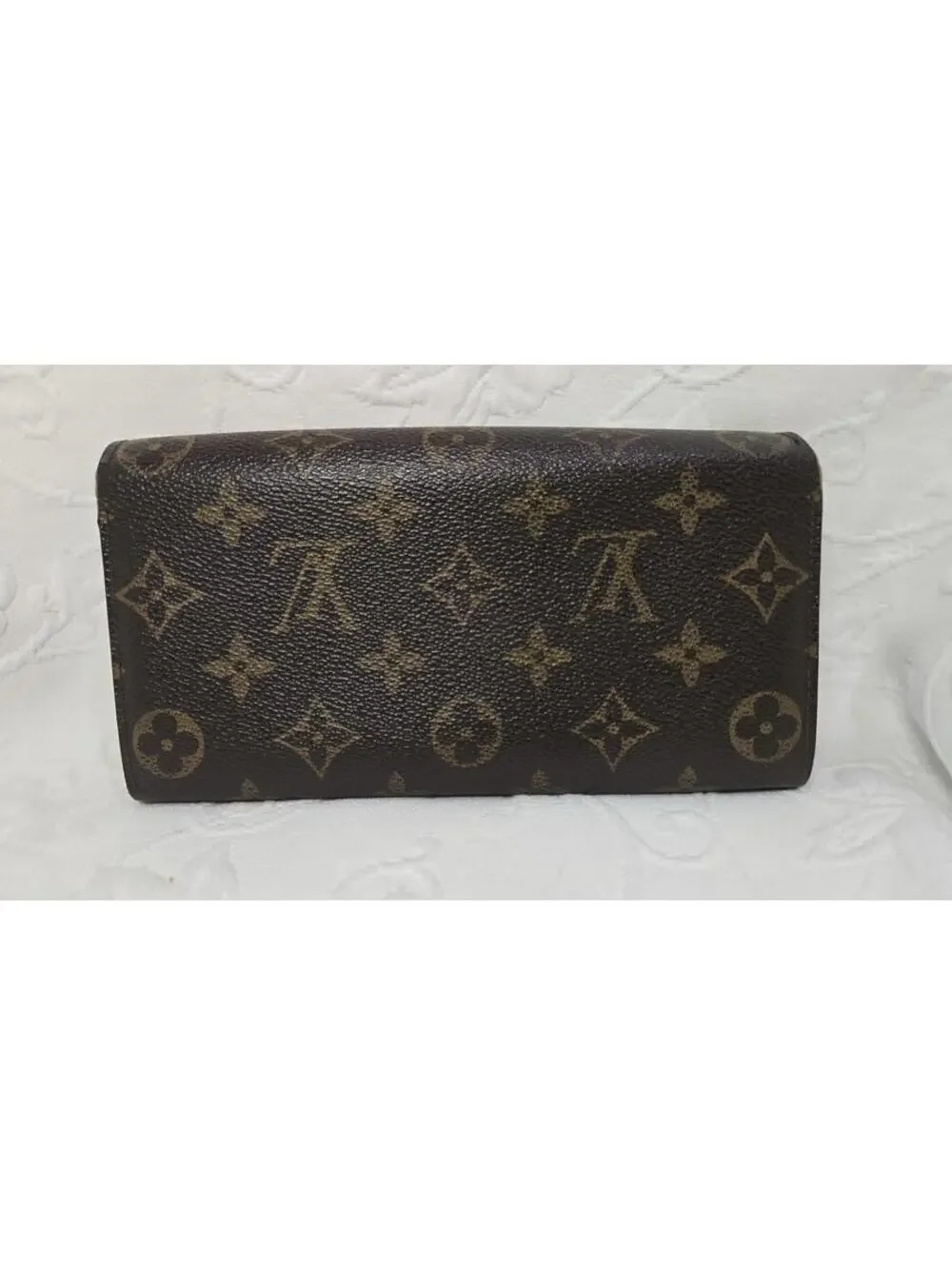 Louis Vuitton add bold