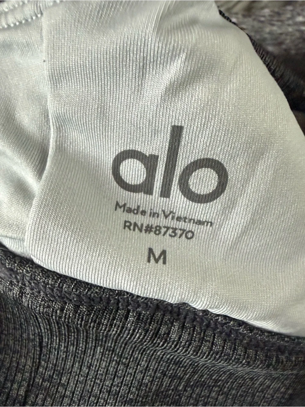 ALO Yoga owned medium or