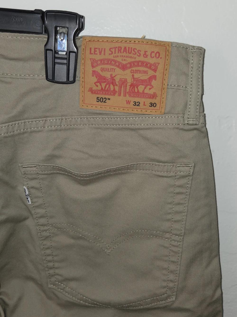 Levis khaki straight