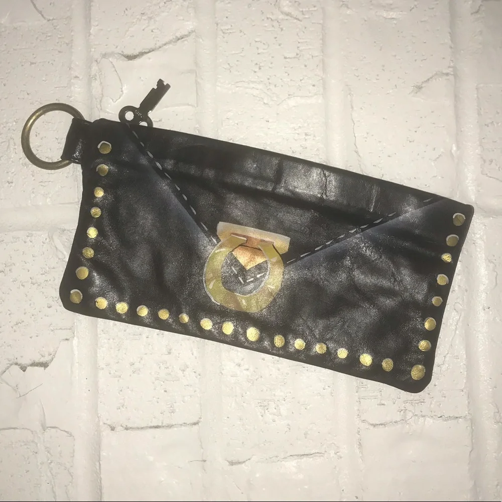 N/A black leather