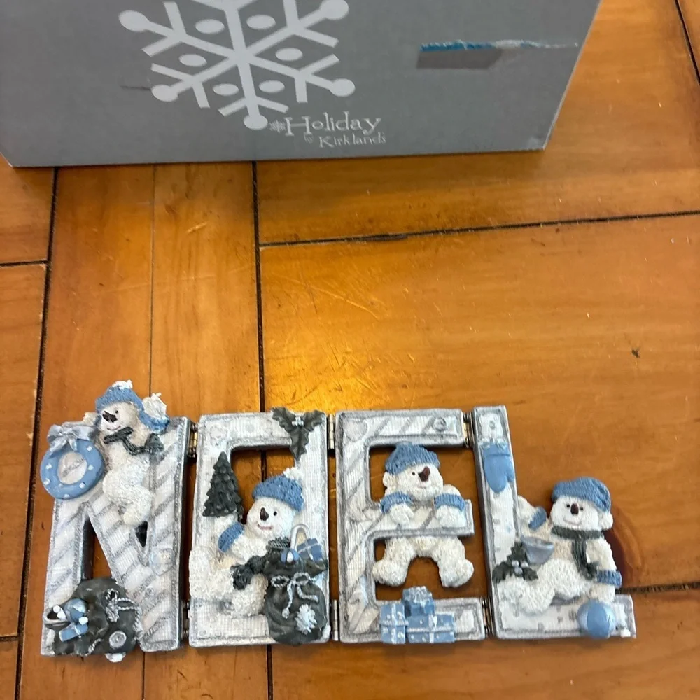 N/A charming snowman