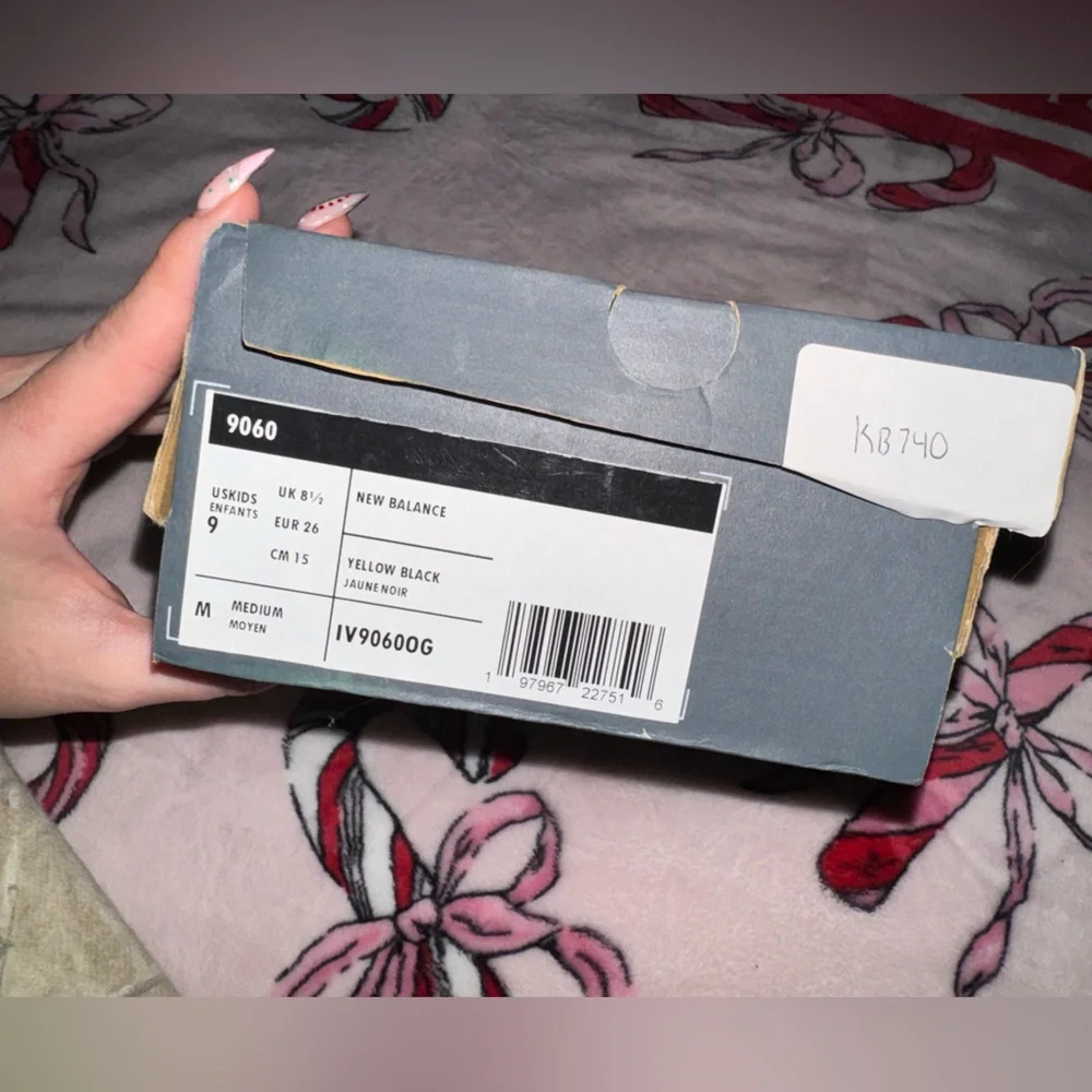 New Balance reposhing this