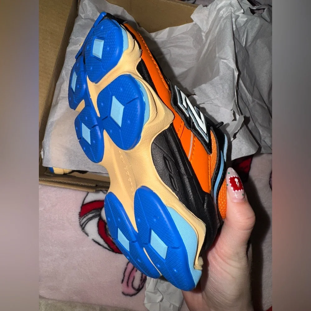 New Balance reposhing this