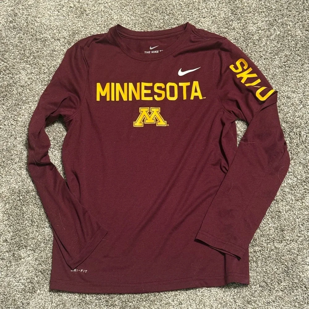 Kid’s size L Nike‎ Minnesota long sleeve