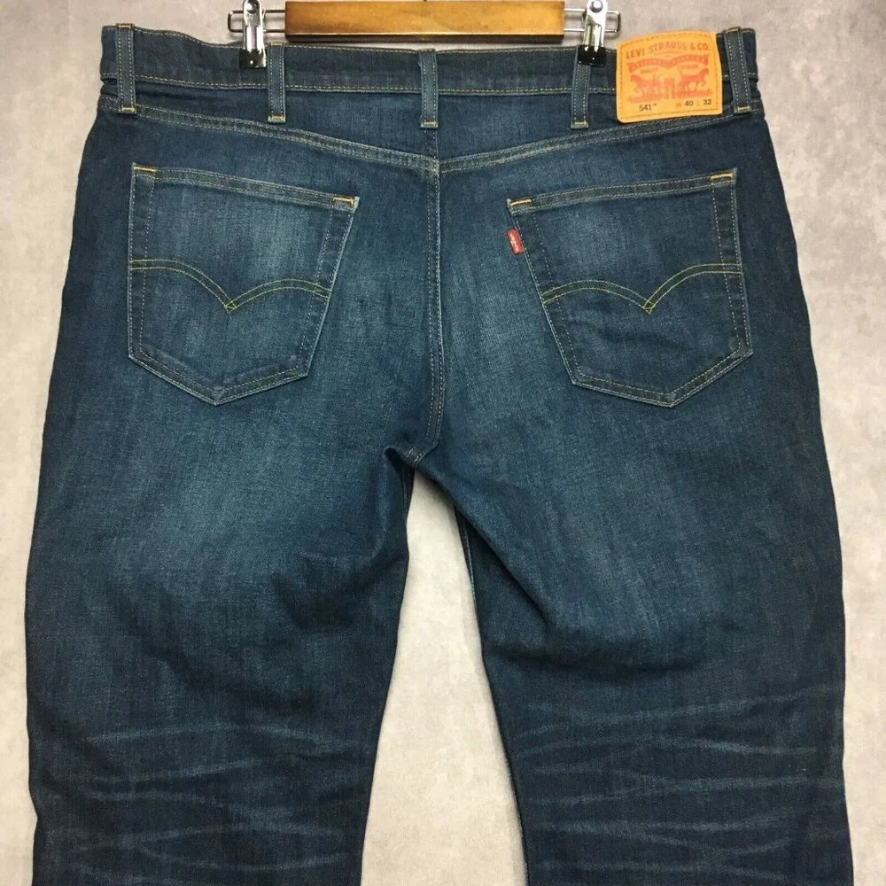 Levis levis mens