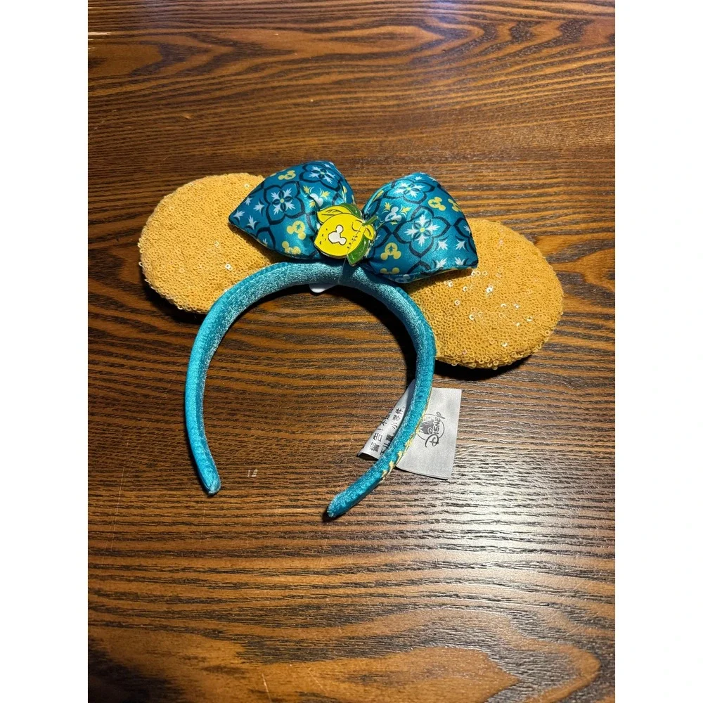 Disney add touch