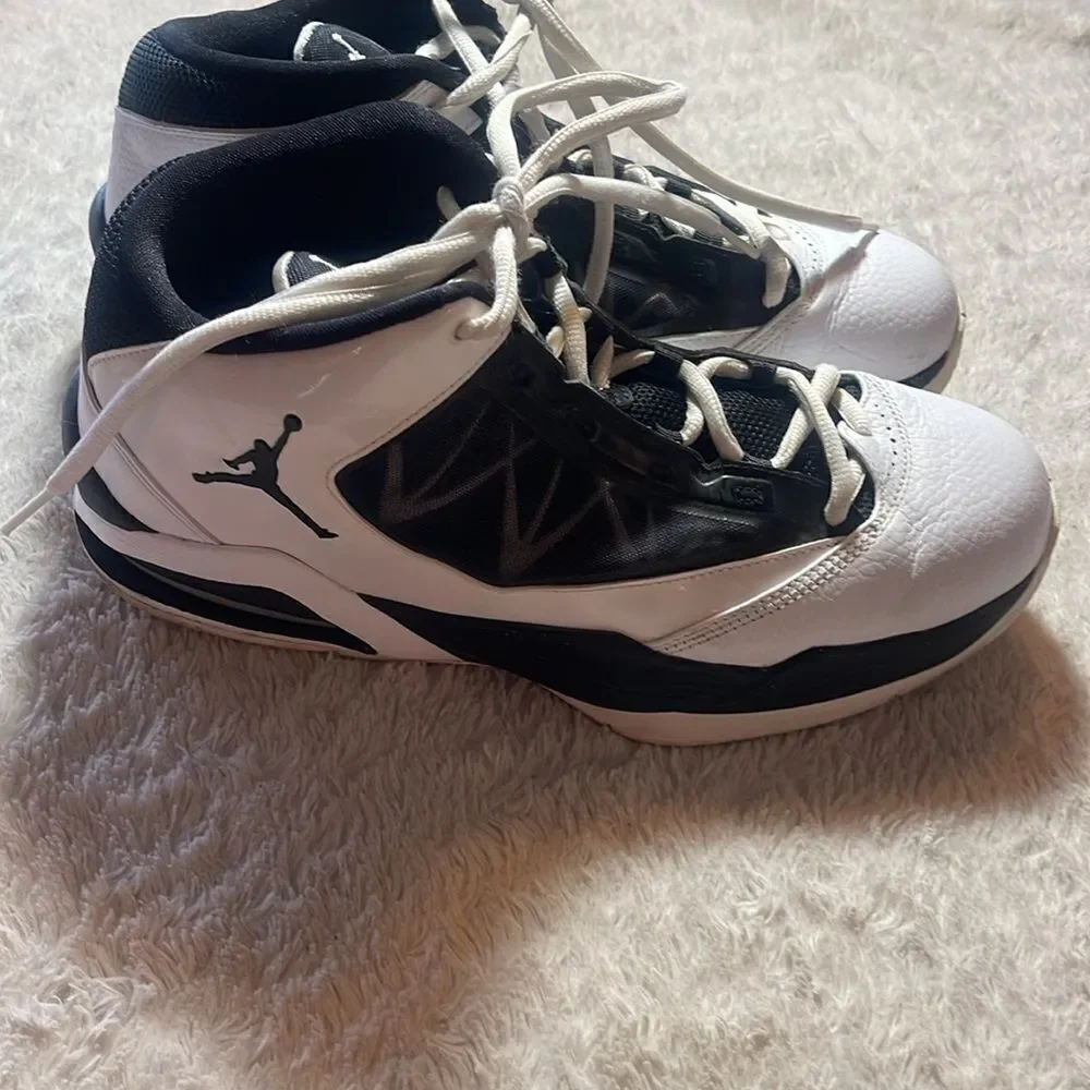 Jordan size 10
