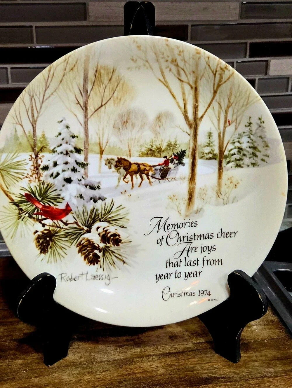 Vintage 1974 Christmas Plate By Robett Laessig